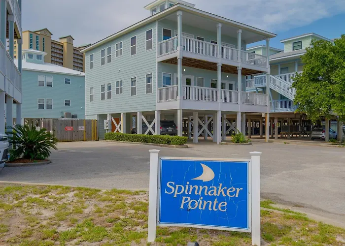 Walk To Beach: Gem, Pool & Water Views