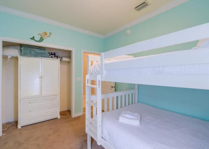 Walk To Beach: Gem, Pool & Water Views * Gulf Shores